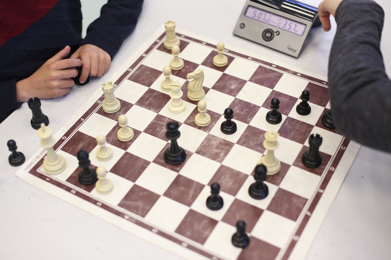 Plateau d'échecs pendant une partie