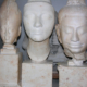 Têtes sculptées de l'atelier sculpture de l'ECLA